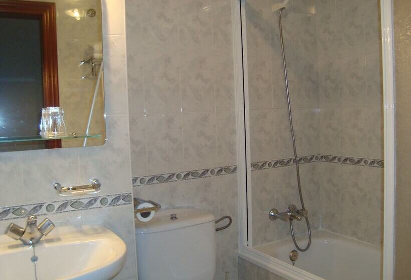 اتاق استاندارد, Hostal Universal