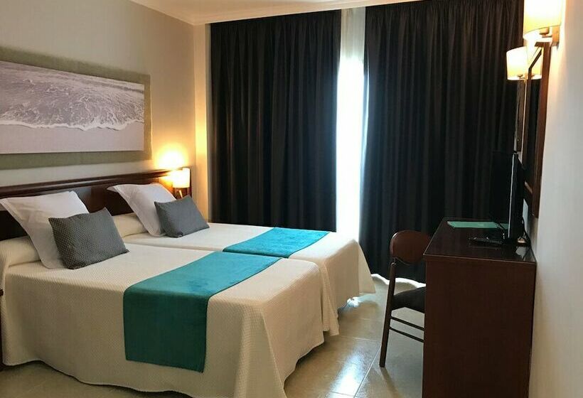 اتاق استاندارد سه نفره, Miramar