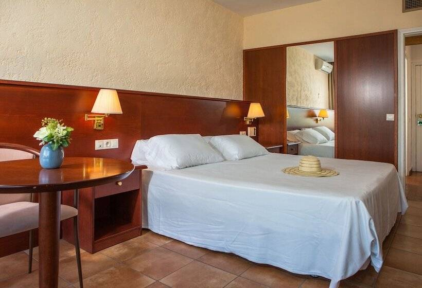 Quarto Estandar Vista Piscina, Rvhotels Golf Costa Brava