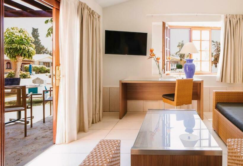 プレミアム２ベッドルーム　ビラ, Suites & Villas by Dunas