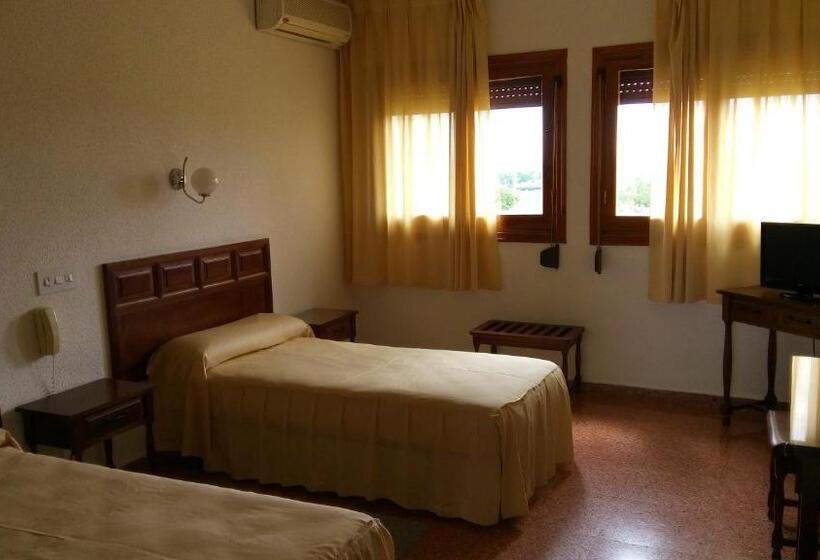 Quarto Estandar, Motel Sol Ii