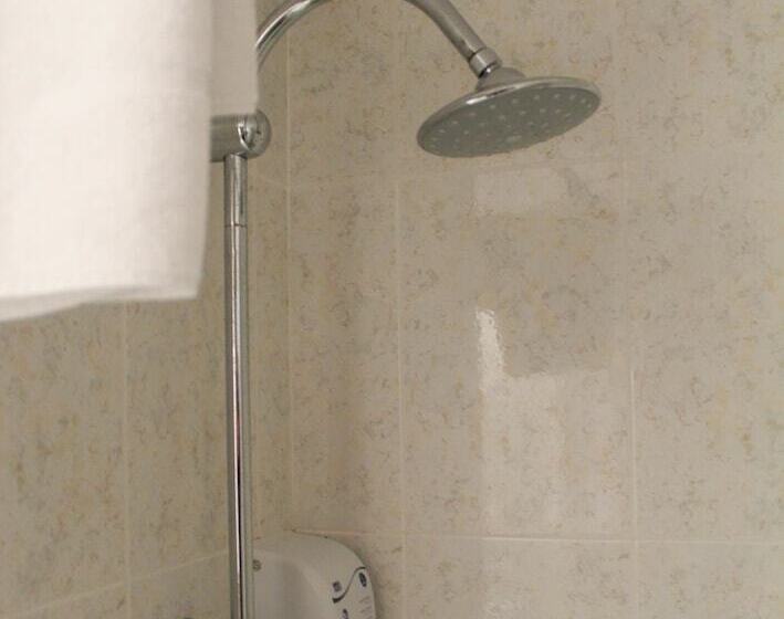 バルコニー付きスタンダードルーム, Hostal Horta Rosell