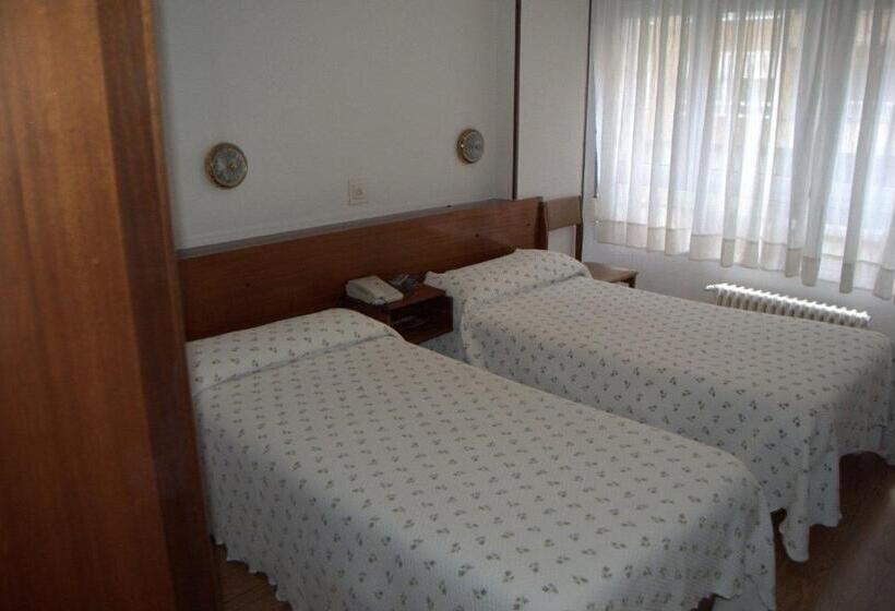 标准间, Hostal Liebana