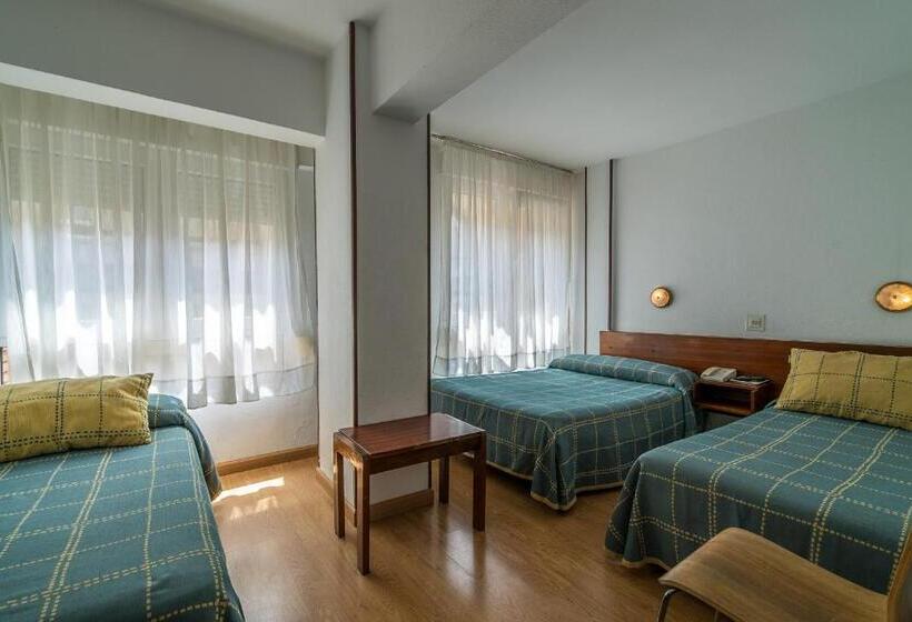 家庭间, Hostal Liebana