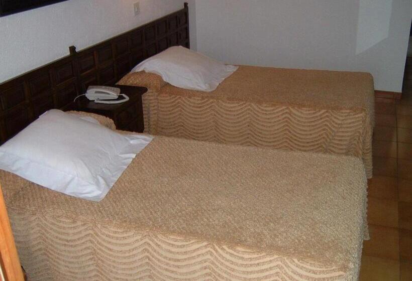 اتاق استاندارد با بالکن, Hostal Miryam