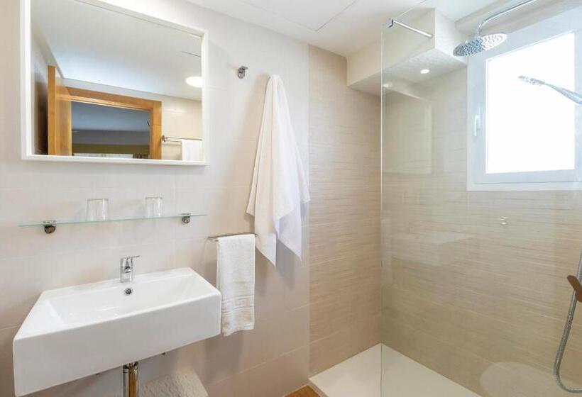 Номер Стандарт Трехместный, Hostal Manolita