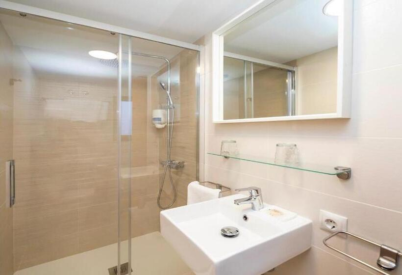 Трежместный Номер Economy, Hostal Manolita