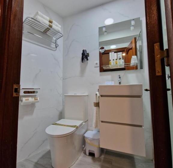 스탠다드 룸, Hostal Fidalgo