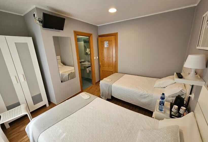 스탠다드 룸, Hostal Fidalgo
