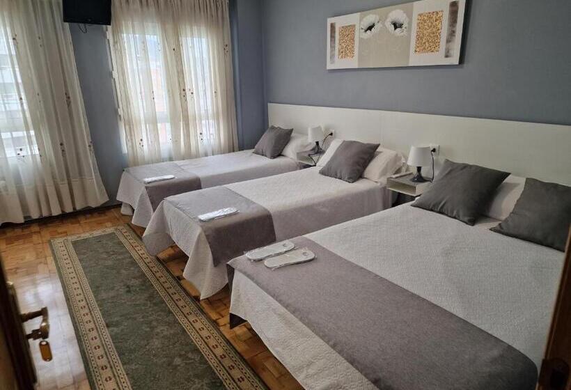 4인용 스탠다드 룸, Hostal Fidalgo