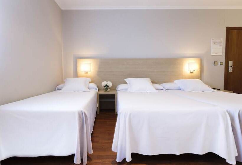 اتاق استاندارد سه نفره, Valencia