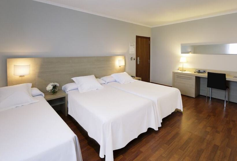 اتاق استاندارد سه نفره, Valencia