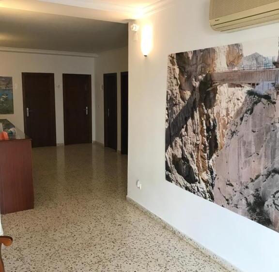 Номер Стандарт, Hostal Restaurante El Cruce