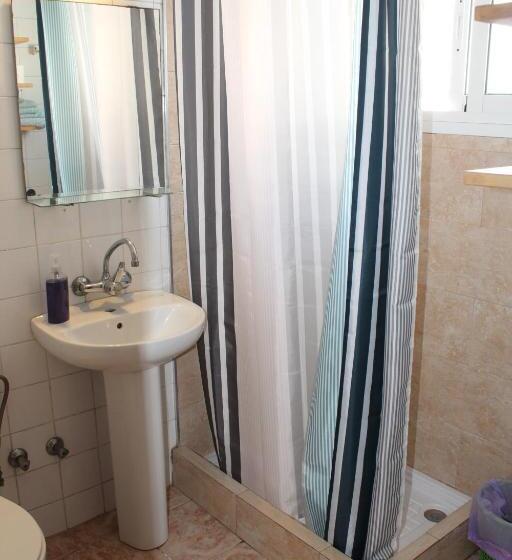 Estudio Estándar con Balcón, Hostal Nevada