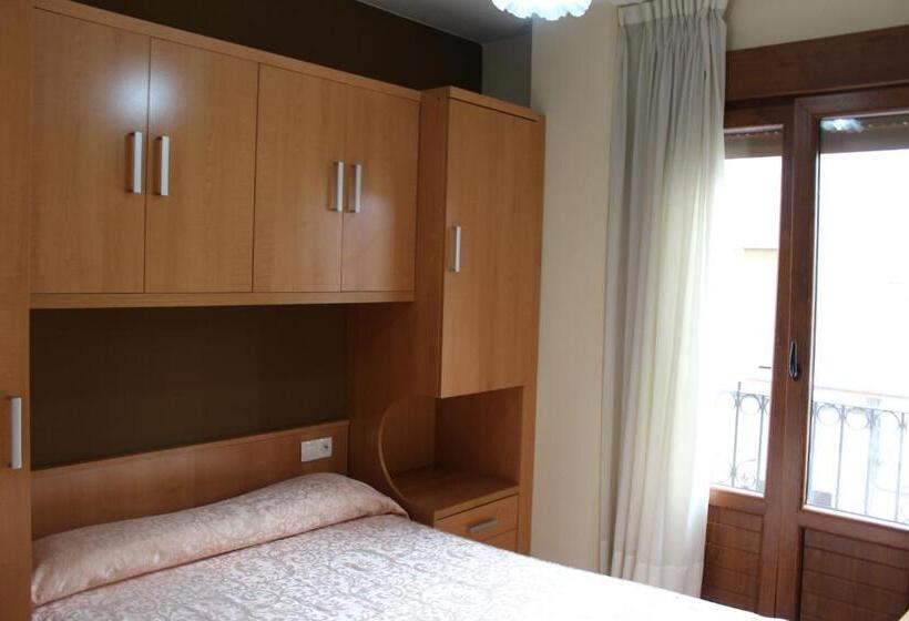 Апартаменты 2 Спальни, Pensión Albergue O Pedregal