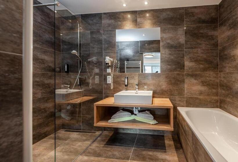 Семейный Номер, Aktivhotel Pehab