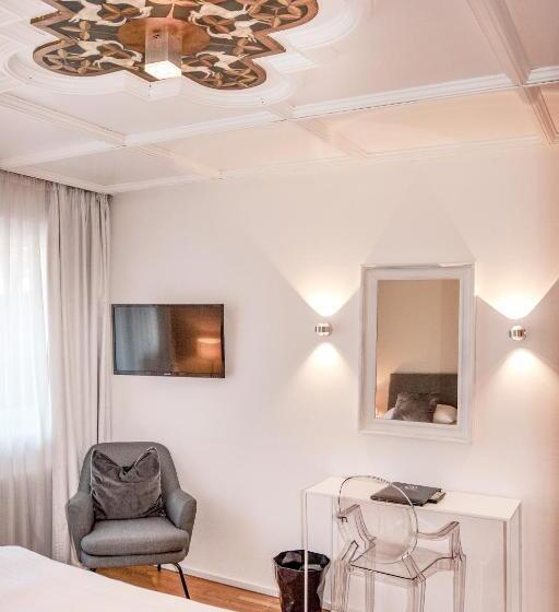 اتاق استاندارد با بالکن, Q! Hotel Maria Theresia