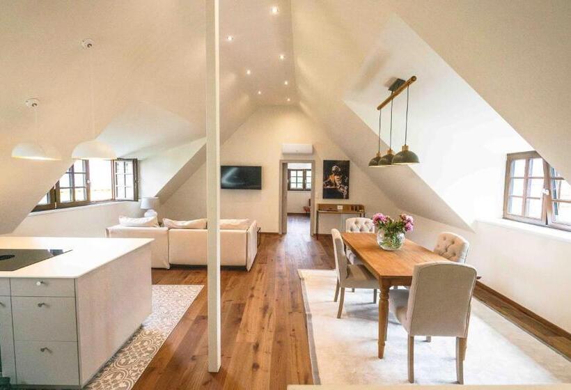 Президентский Люкс, Renaissancehotel Raffelsberger Hof B&b