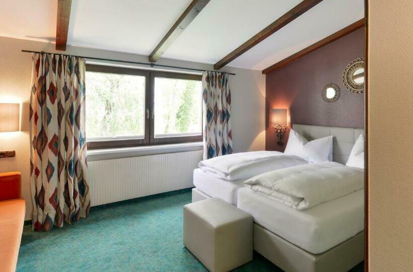 Номер Стандарт, Schlosshotel Dörflinger