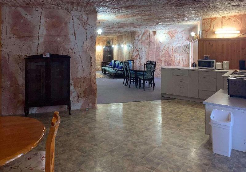 Семейный Номер, Comfort Inn Coober Pedy Experience