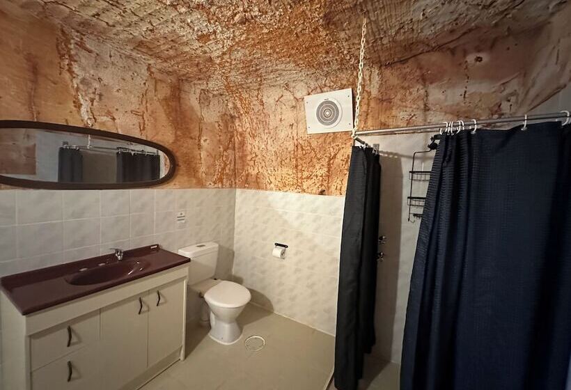 Апартаменты 2 Спальни, Comfort Inn Coober Pedy Experience