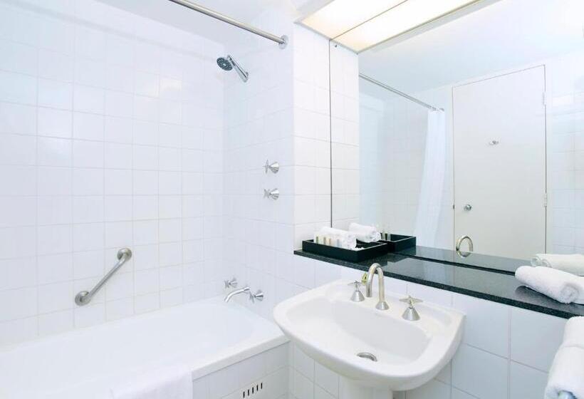 프리미엄 룸, Crowne Plaza Canberra, An Ihg