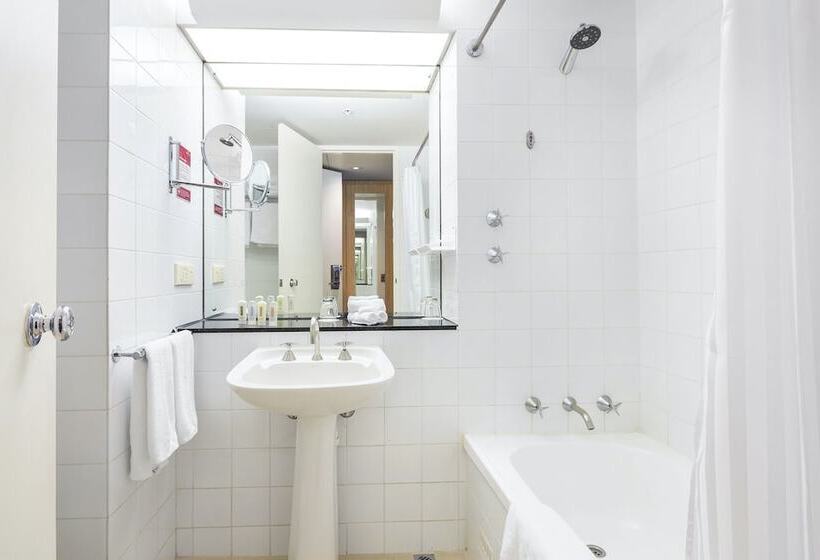 프리미엄 룸, Crowne Plaza Canberra, An Ihg