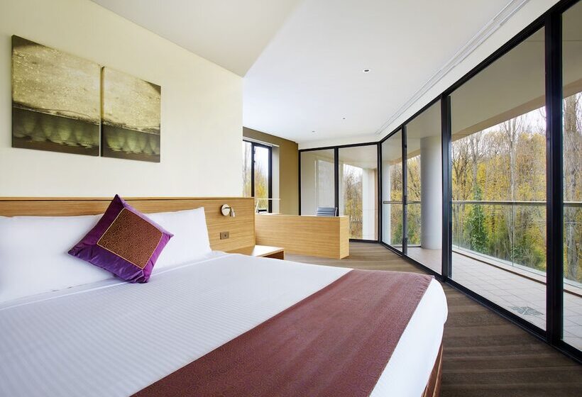 프레지덴셜 스위트, Crowne Plaza Canberra, An Ihg