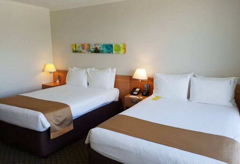 스탠다드 룸 더블 침대 2개, Cairns Harbourside
