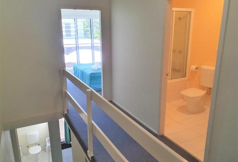 Вилла 2 Спальни, Mango Tree Holiday Apartments