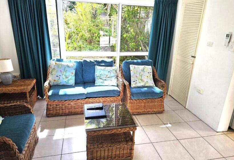 Апартаменты 1 Спальня Нижний Этаж, Mango Tree Holiday Apartments
