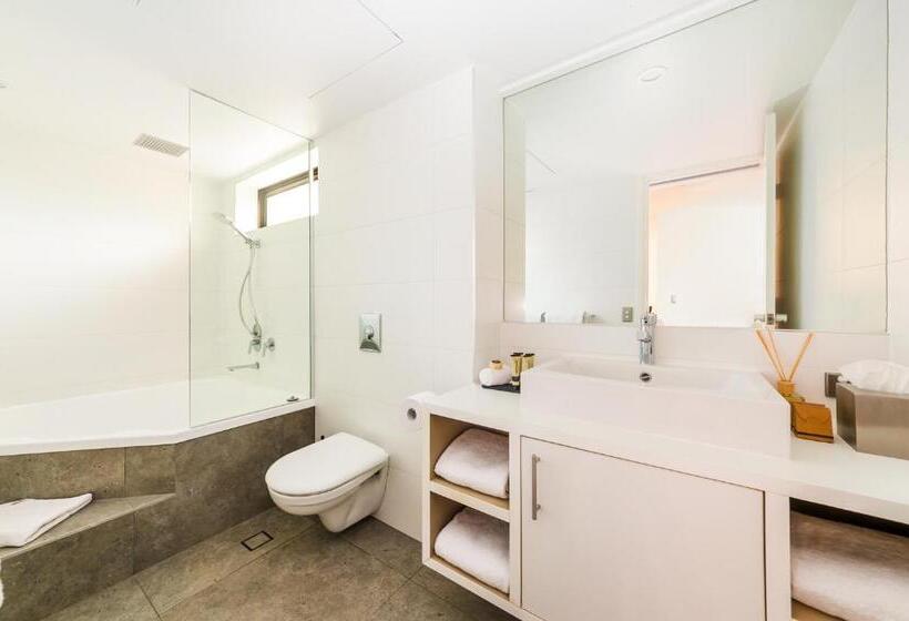 침실 2개 아파트, Netanya Noosa Beachfront Resort