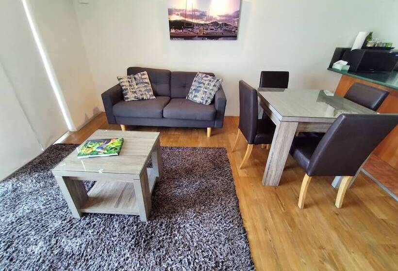 침실 2개 아파트, Reef Gateway Apartments