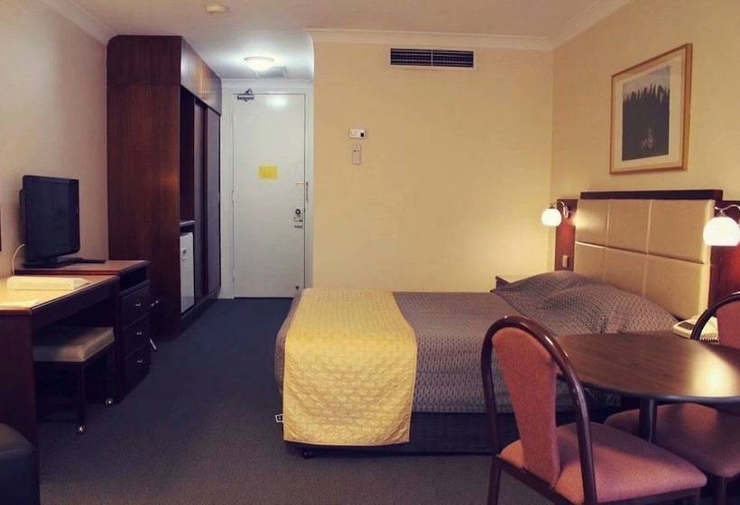 Номер Deluxe с Балконом, Charbonnier Motor Inn