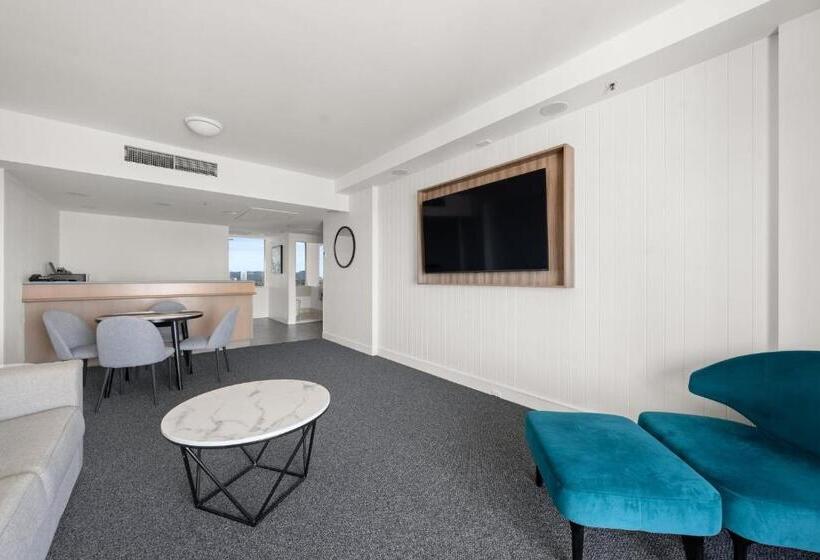 스위트 킹사이즈 침대, Crowne Plaza Surfers Paradise, An Ihg