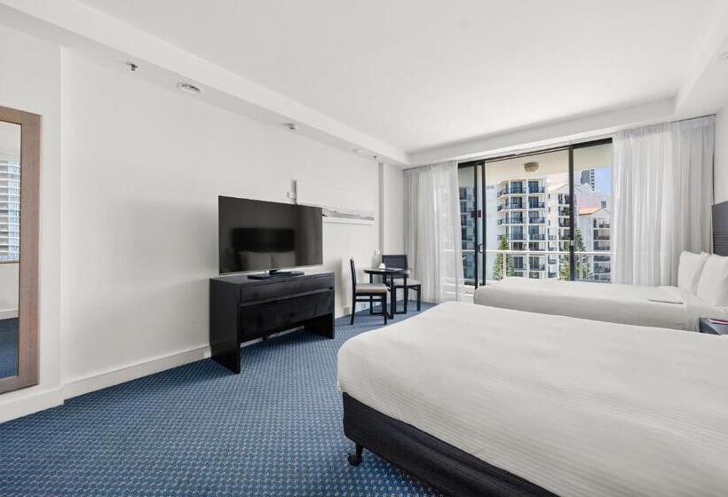 스탠다드 룸 더블 침대 2개, Crowne Plaza Surfers Paradise, An Ihg