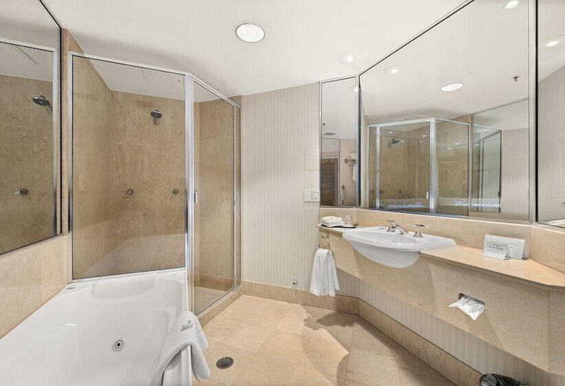 스탠다드 룸, Crowne Plaza Surfers Paradise, An Ihg