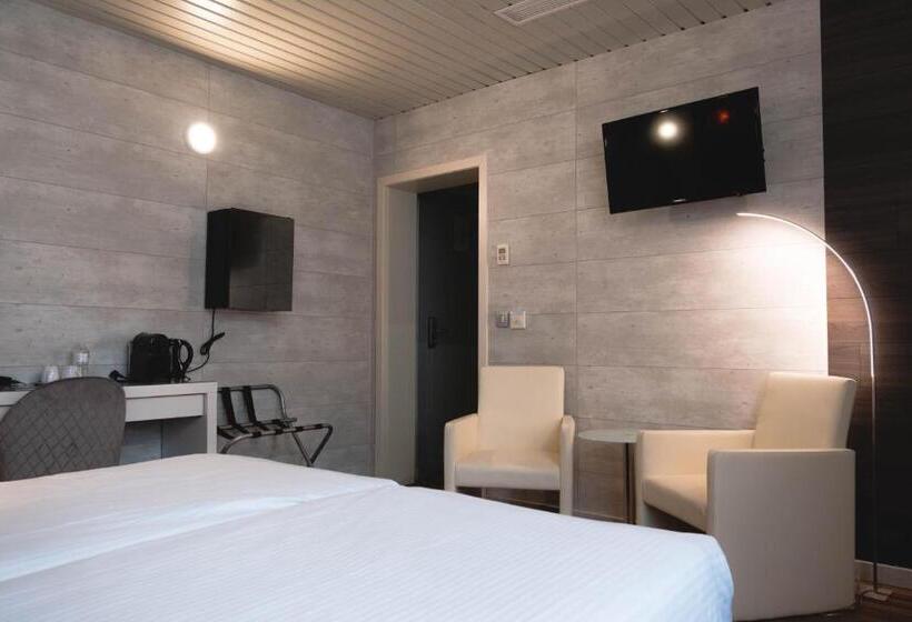 Номер Superior, Richmond