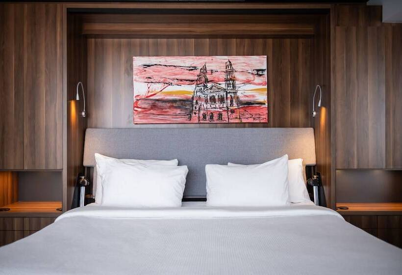 Номер Superior, Chicoutimi, Affilié à Hyvi