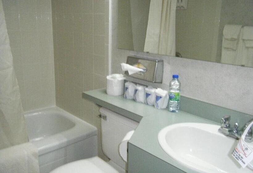 エクゼクティブルーム, Claymore Inn And Suites