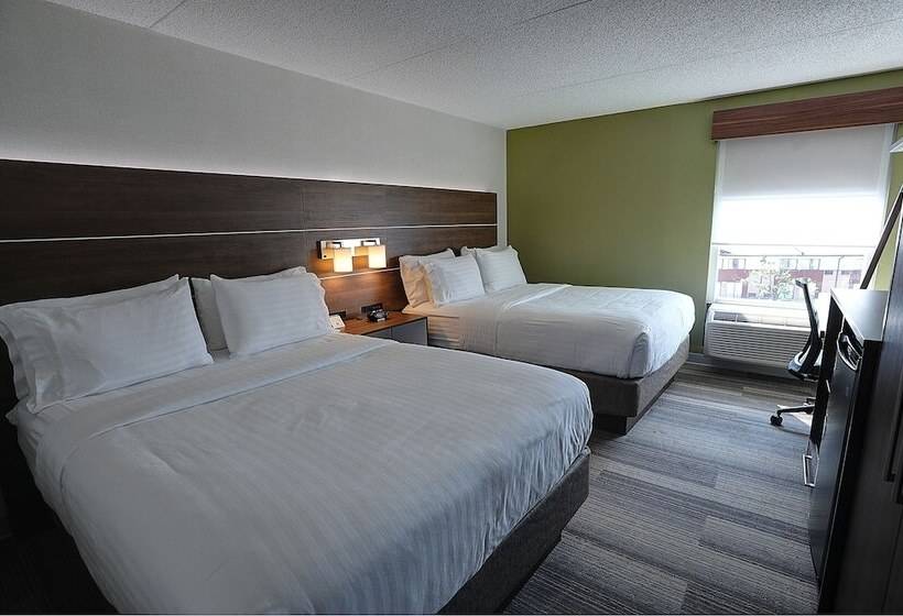 Quarto Estandar, Holiday Inn Express & Suites Toronto Airport West, An Ihg
