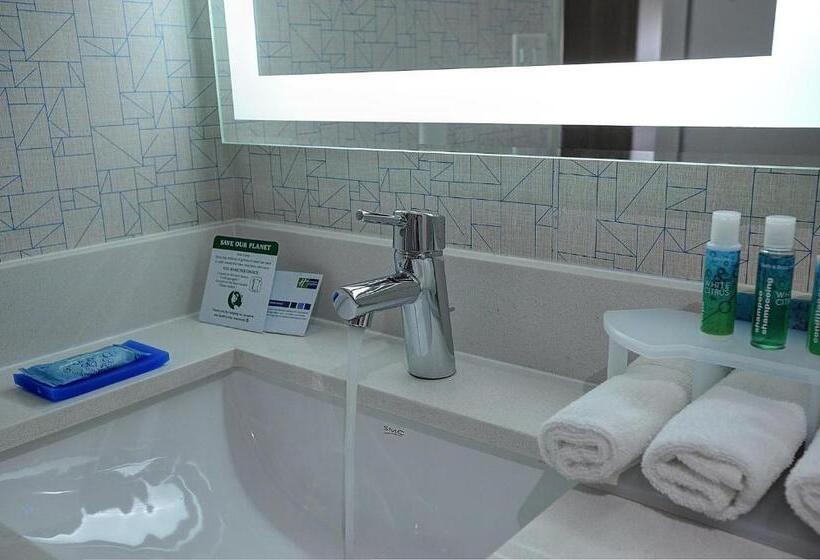 Quarto Estandar, Holiday Inn Express & Suites Toronto Airport West, An Ihg