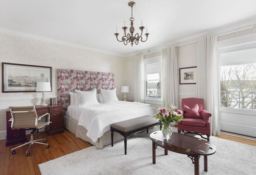Номер Deluxe, Manoir Hovey, Relais & Châteaux