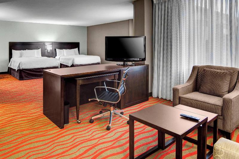 اتاق لوکس, Radisson Blu Vancouver Airport