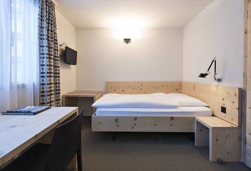 اتاق راحتی یک تخته, Hauser Hotel St. Moritz