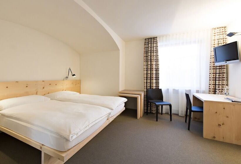 اتاق اکونومی, Hauser Hotel St. Moritz