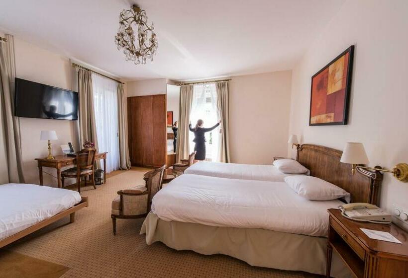 اتاق خانوادگی, Eden Palace Au Lac