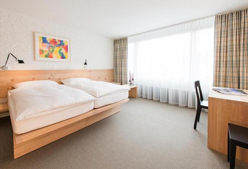 اتاق راحتی, Hauser Hotel St. Moritz