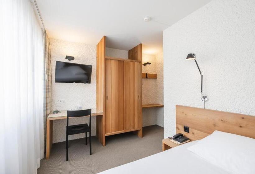 اتاق راحتی یک تخته, Hauser Hotel St. Moritz