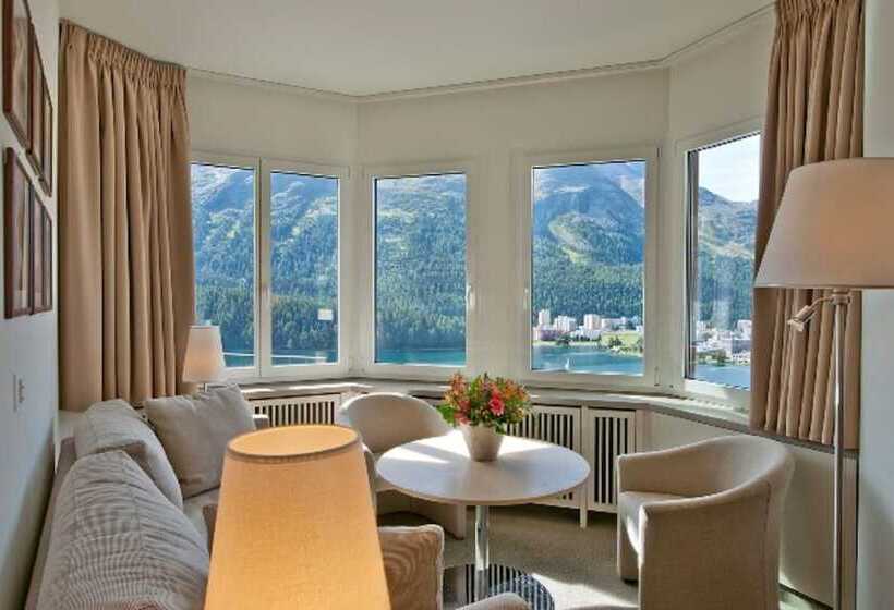 سوییت جونیور با چشم‌انداز دریاچه, Schweizerhof St. Moritz